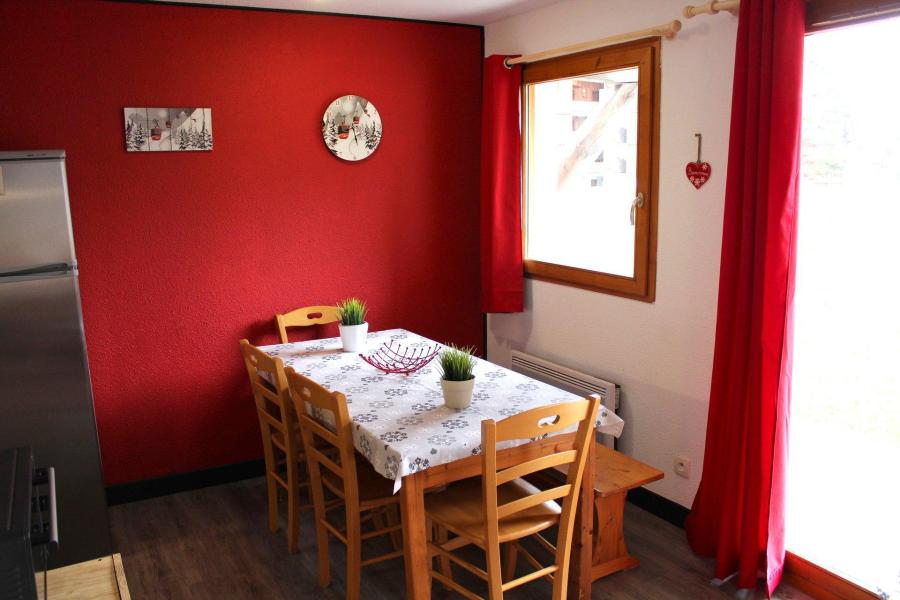 Wynajem na narty Apartament 4 pokojowy 8 osób (HE15) - Les Chalets de SuperD Hélianthème - Superdévoluy - Pokój gościnny