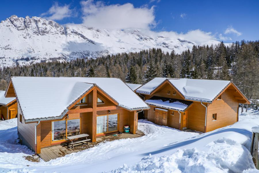 Аренда на лыжном курорте Résidence Chalets Margot - Superdévoluy - зимой под открытым небом