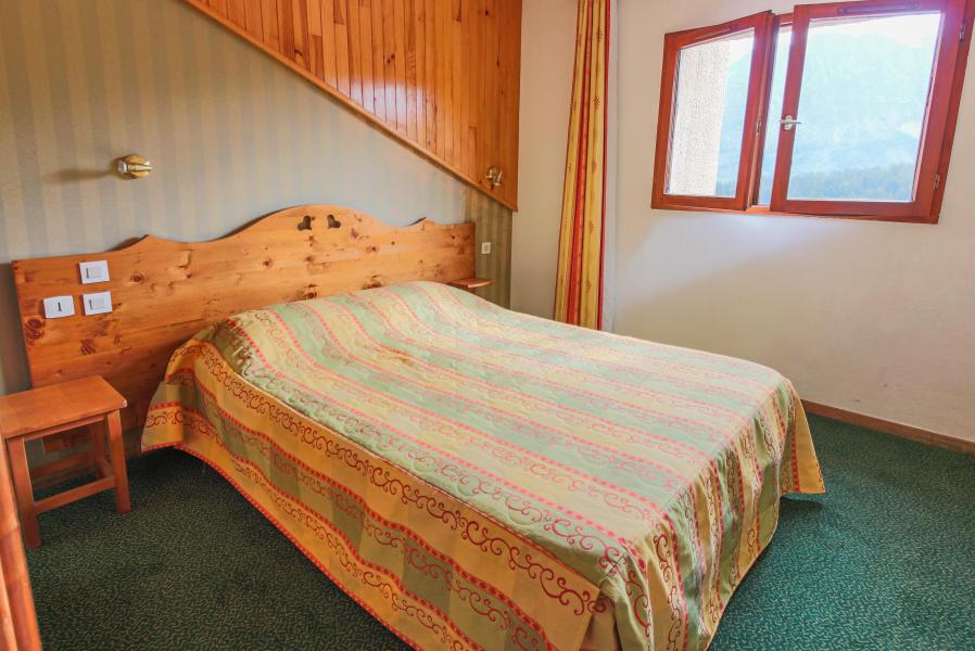 Аренда на лыжном курорте Résidence Chalets Margot - Superdévoluy - Двухспальная кровать