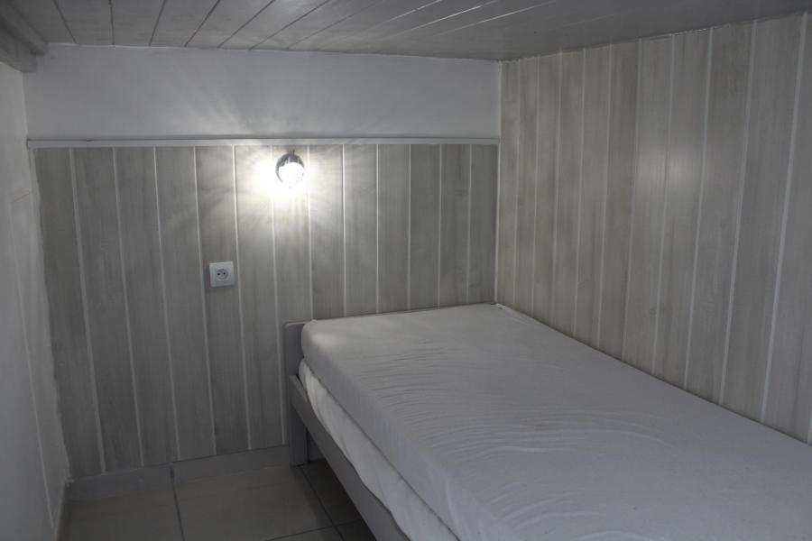 Rent in ski resort Studio 4 people (BA0434S) - Résidence le Bois d'Aurouze - Superdévoluy - Bedroom