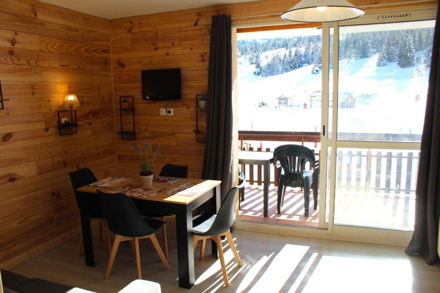 Ski verhuur Studio bergnis 4 personen (0154 S) - Résidence le Bois d'Aurouze - Superdévoluy - Woonkamer