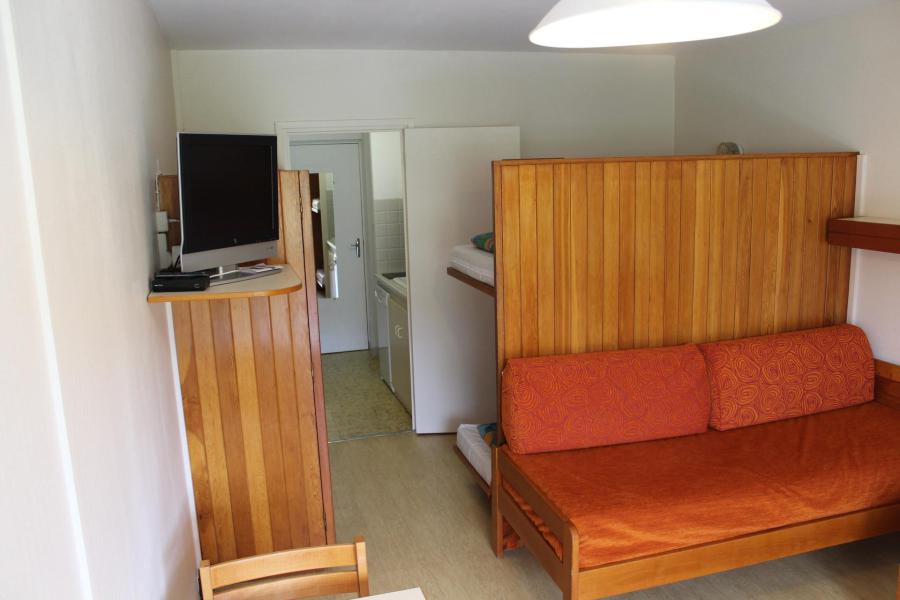 Rent in ski resort Studio sleeping corner 4 people (0416 S) - Résidence le Bois d'Aurouze - Superdévoluy - Living room