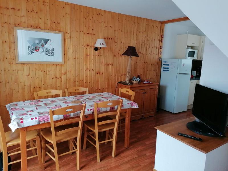 Ski verhuur Chalet mitoye 3 kamers  6 personen (K2) - Résidence le Hameau du Puy - Superdévoluy - Woonkamer