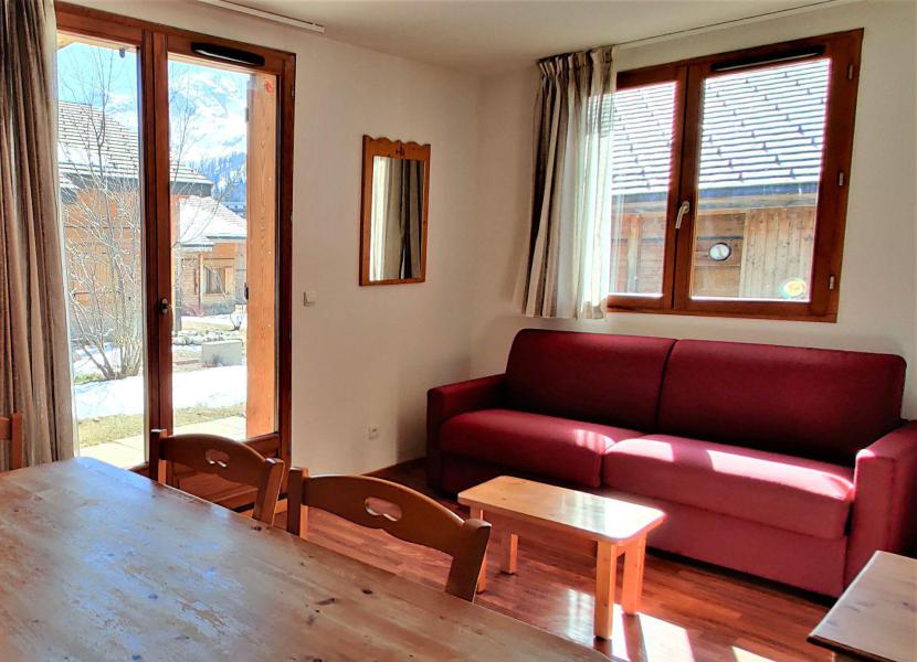 Rent in ski resort Résidence le Hameau du Puy - Superdévoluy - Living room