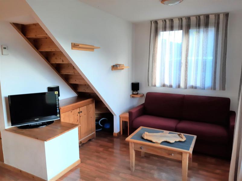 Rent in ski resort Semi-detached 3 room chalet 6 people (L2) - Résidence le Hameau du Puy - Superdévoluy - Living room