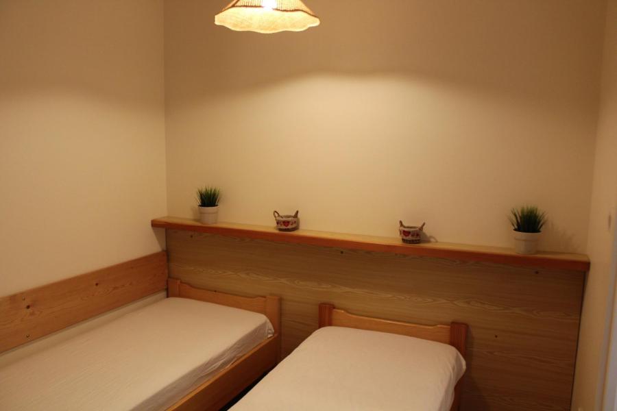 Skiverleih 2-Zimmer-Appartment für 4 Personen (IS0605X) - Résidence les Issarts  - Superdévoluy - Schlafzimmer