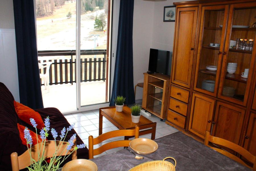 Ski verhuur Appartement 2 kamers 4 personen (IS0828X) - Résidence les Issarts  - Superdévoluy - Woonkamer