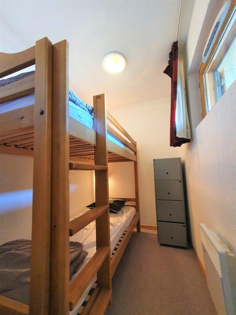 Rent in ski resort 3 room apartment 6 people (TB37) - Résidence les Toits du Dévoluy - Superdévoluy - Bedroom