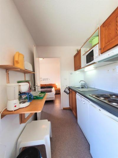 Rent in ski resort 2 room apartment sleeping corner 6 people (CF15) - La Résidence les Chaumettes - Superdévoluy - Kitchen