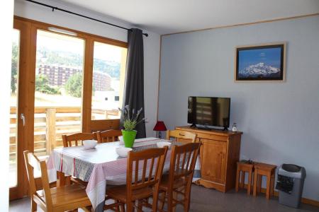 Ski verhuur Appartement 2 kamers bergnis 6 personen (CF28) - La Résidence les Chaumettes - Superdévoluy - Woonkamer