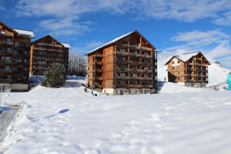 Vacances en montagne Les Chalets de SuperD Ancolie - Superdévoluy - Extérieur hiver