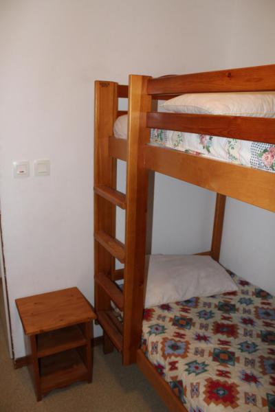 Rent in ski resort 2 room apartment sleeping corner 6 people (CB35) - Les Chalets de SuperD Chardon Bleu - Superdévoluy - Bedroom