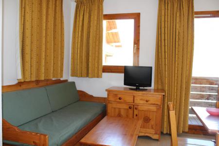 Rent in ski resort 2 room apartment sleeping corner 6 people (CB35) - Les Chalets de SuperD Chardon Bleu - Superdévoluy - Living room