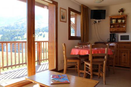 Rent in ski resort 2 room apartment sleeping corner 6 people (CB42) - Les Chalets de SuperD Chardon Bleu - Superdévoluy - Living room
