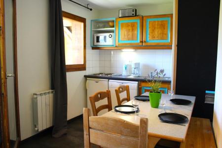 Rent in ski resort 2 room apartment sleeping corner 6 people (DP53) - Les Chalets de SuperD Dauphinelle - Superdévoluy - Kitchen
