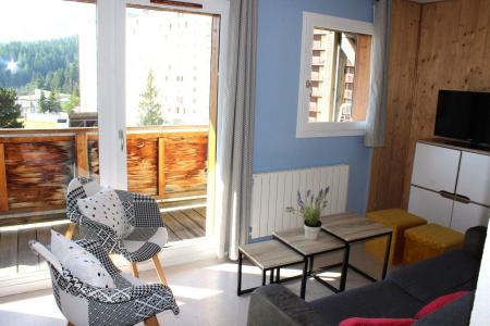 Rent in ski resort 3 room apartment sleeping corner 8 people (FR13) - Les Chalets de SuperD Fraxinelle - Superdévoluy - Living room