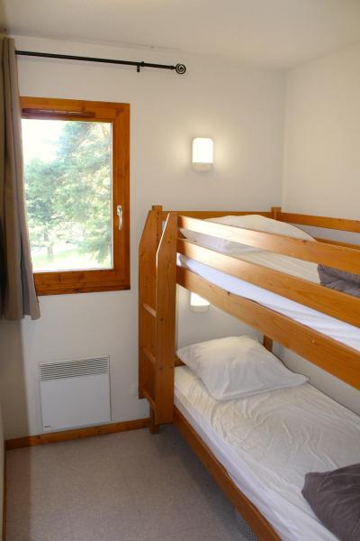 Skiverleih 3-Zimmer-Appartment für 4 Personen (GE21) - Les Chalets de SuperD Gentiane - Superdévoluy - Schlafzimmer