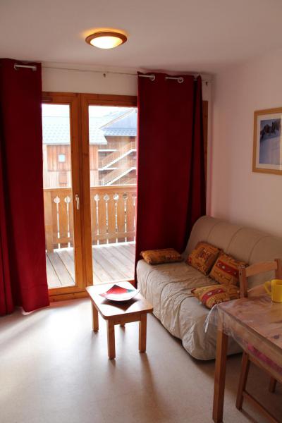 Rent in ski resort 2 room apartment cabin 4 people (HE41) - Les Chalets de SuperD Hélianthème - Superdévoluy - Living room