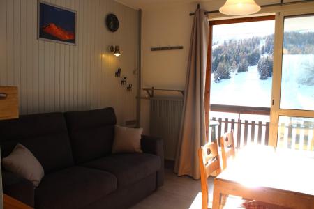 Rent in ski resort Studio 4 people (0538 S) - Résidence le Bois d'Aurouze - Superdévoluy - Living room