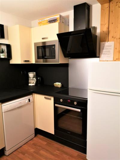 Rent in ski resort 3 room duplex chalet 6 people (H1) - Résidence le Hameau du Puy - Superdévoluy - Kitchenette