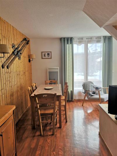 Rent in ski resort 3 room duplex chalet 6 people (H1) - Résidence le Hameau du Puy - Superdévoluy - Living room