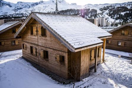 Location au ski Résidence le Hameau du Puy - Superdévoluy - Extérieur hiver