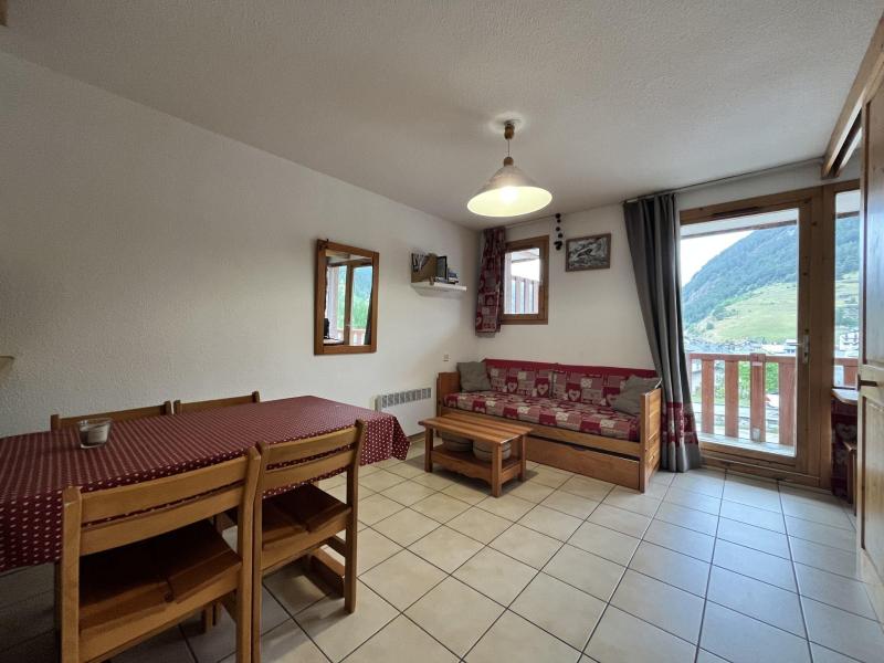 Rent in ski resort 2 room apartment 4 people (B24) - Résidence le Petit Mont Cenis - Termignon-la-Vanoise - Living room