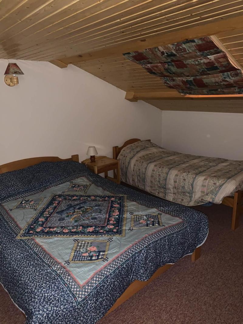 Rent in ski resort 2 room duplex apartment 7 people (B028) - Résidence le Petit Mont Cenis - Termignon-la-Vanoise - Bedroom