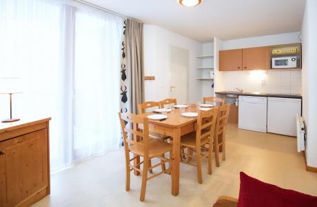 Rent in ski resort 2 room apartment 5 people (2P5+) - Les Balcons de la Vanoise - Termignon-la-Vanoise - Living room