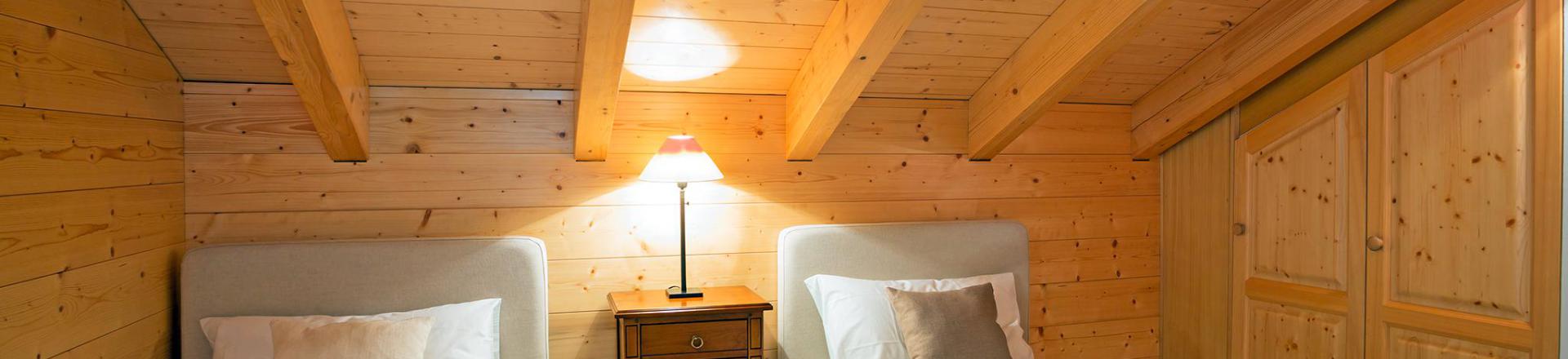 Rent in ski resort Chalet Mountain Star - Thyon - Bedroom under mansard