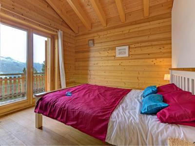 Rent in ski resort Chalet Bryher - Thyon - Bedroom under mansard