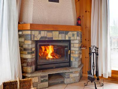 Rent in ski resort Chalet Krokus - Thyon - Fireplace