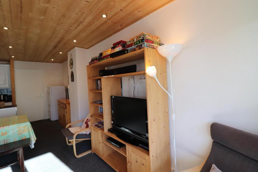 Ski verhuur Appartement 3 kamers 6 personen (20) - 2100B - Tignes - Woonkamer