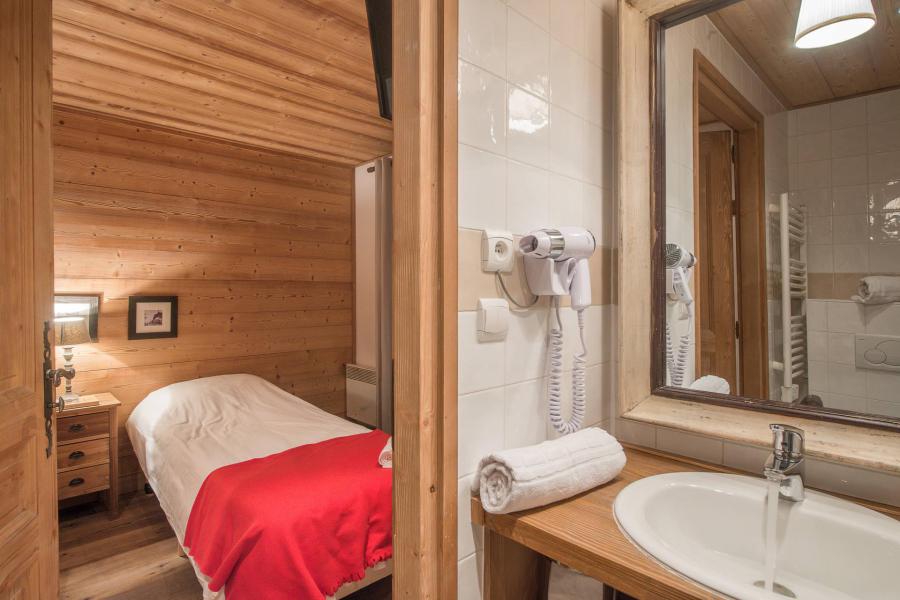 Rent in ski resort 7 room chalet 12 people (CH) - Chalet Aspen - Tignes - Bedroom