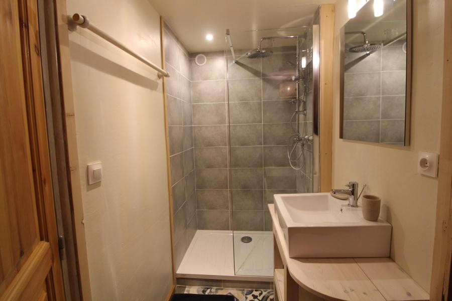 Alquiler al esquí Apartamento 3 piezas para 6 personas (33CL) - Chalet Bobech - Tignes - Cuarto de baño con ducha