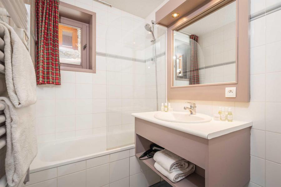 Rent in ski resort Chalet Camille - Tignes - Bathroom