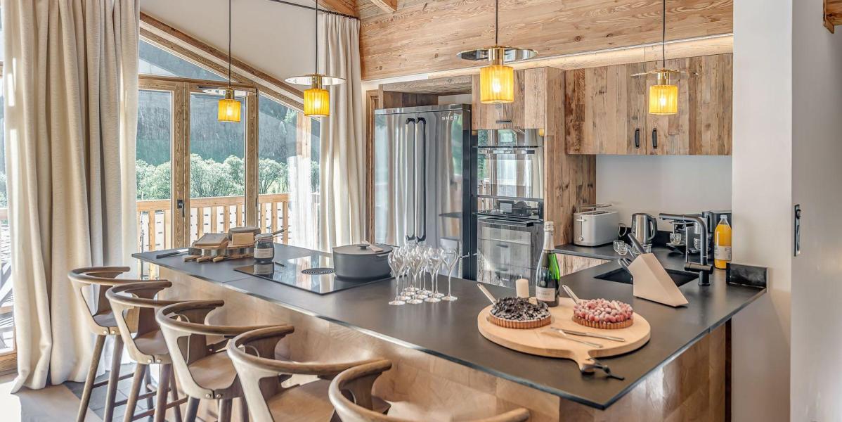 Rent in ski resort 11 room chalet 18 people (CH) - Chalet Casa San Bernardo - Tignes - Apartment