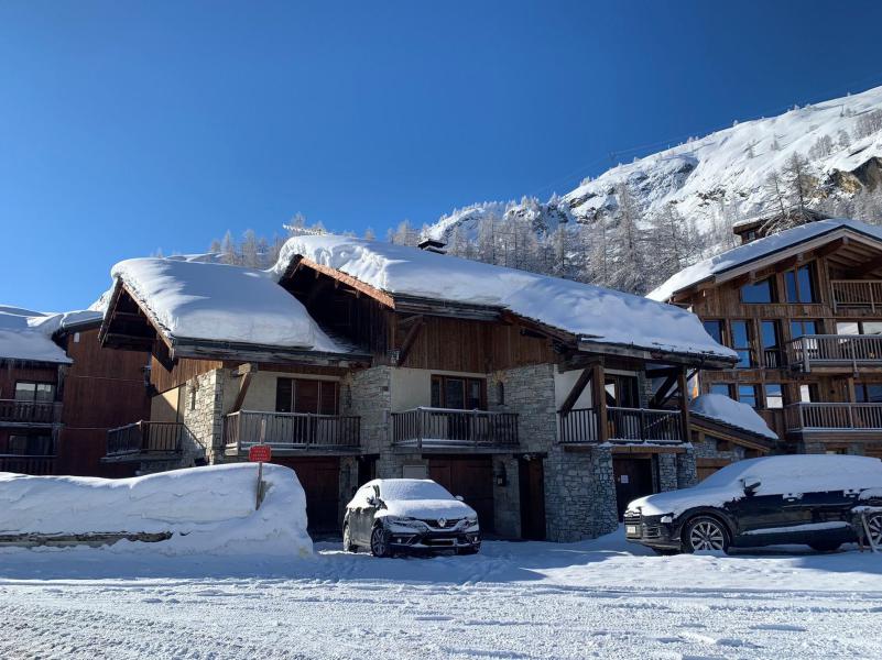 Rent in ski resort Chalet Cheval Liberté - Tignes - Winter outside