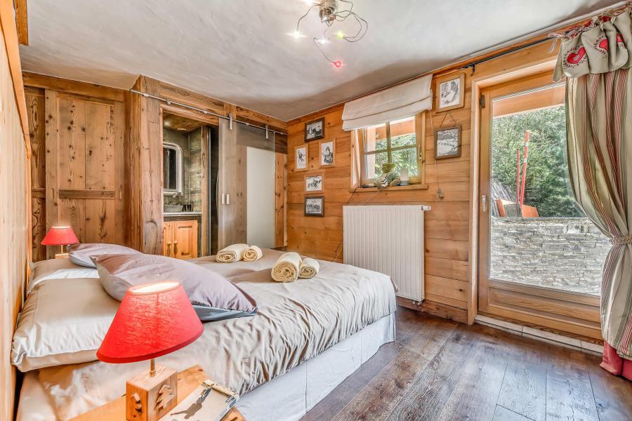 Rent in ski resort 9 room triplex chalet 15 people (CH) - Chalet Iseran - Tignes - Bedroom