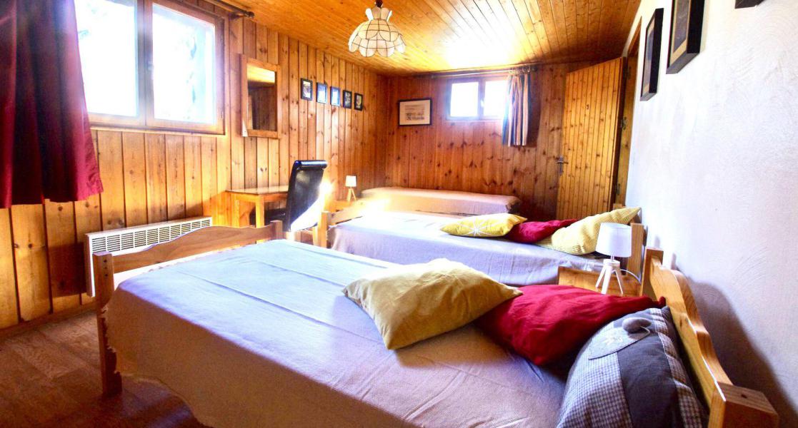 Rent in ski resort 8 room chalet 15 people (CH) - Chalet Pré-Saint-Jacques - Tignes - Bedroom