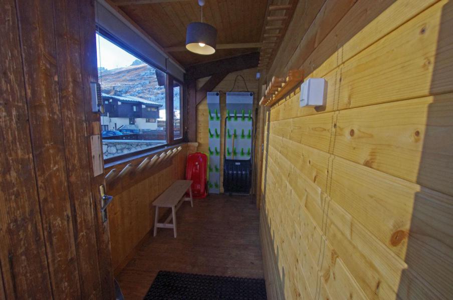 Rent in ski resort 8 room chalet 15 people (CH) - Chalet Pré-Saint-Jacques - Tignes - Corridor