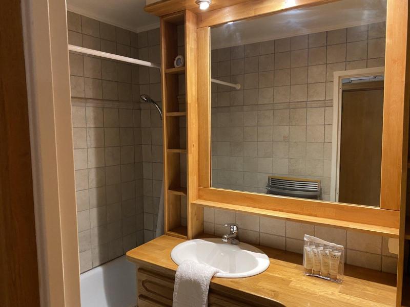 Location au ski Appartement 2 pièces 4 personnes (21) - Grand Tichot B - Tignes - Salle d'eau