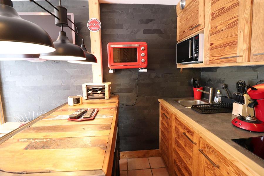 Rent in ski resort Studio sleeping corner 4 people (002) - La Résidence Home Club - Tignes - Kitchen