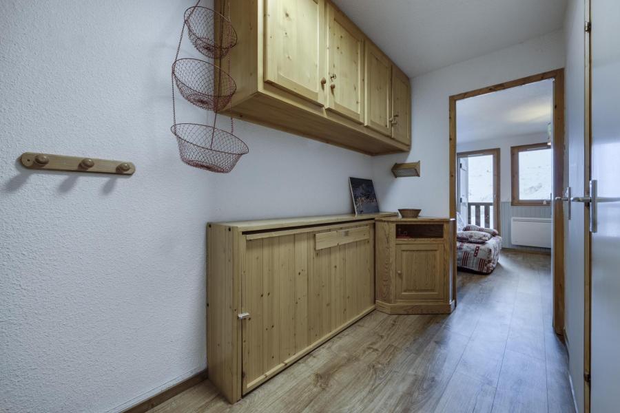Rent in ski resort 2 room apartment 4 people (10) - La Résidence la Divaria - Tignes - Corridor