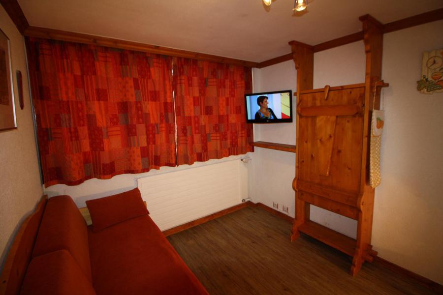 Rent in ski resort Studio 2 people (712CL) - La Résidence le Palafour - Tignes - Living room