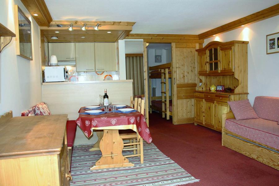 Rent in ski resort Studio sleeping corner 4 people (807CL) - La Résidence le Palafour - Tignes - Living room
