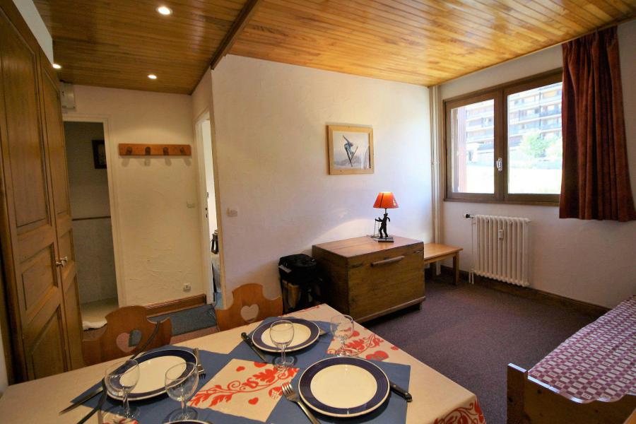 Rent in ski resort 2 room apartment 4 people (12BCL) - La Résidence le Shamrock - Tignes - Living room