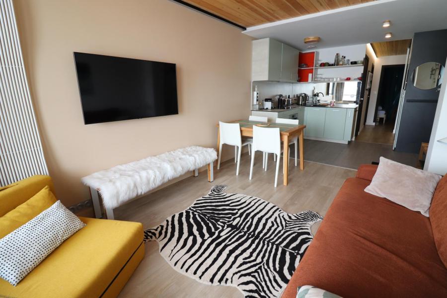 Rent in ski resort 2 room apartment 4 people (B-15) - La Résidence les Tufs - Tignes - Living room