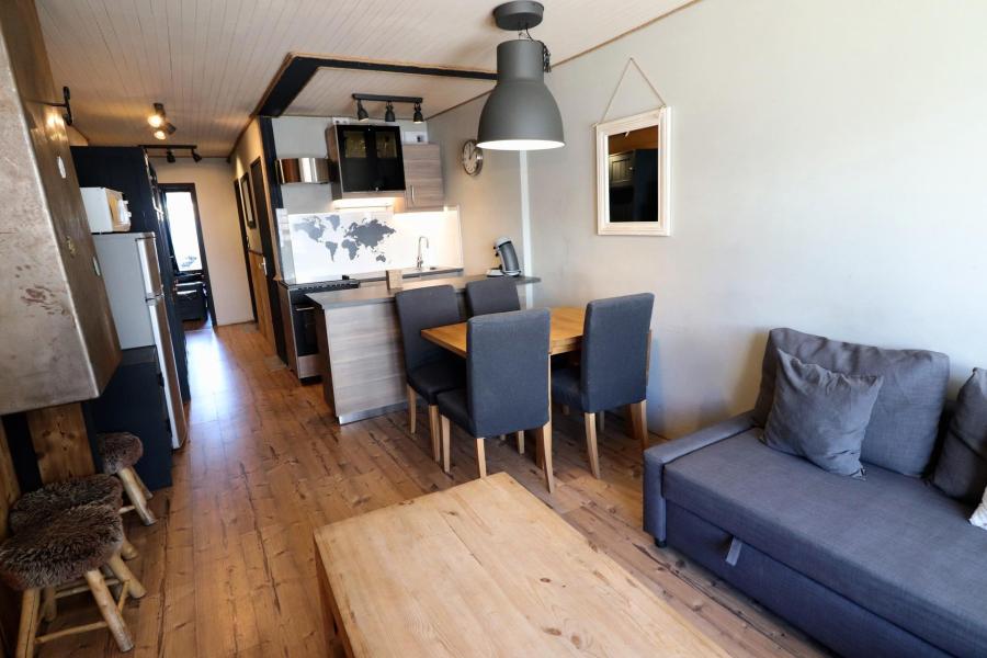 Rent in ski resort 2 room apartment 6 people (B-05) - La Résidence les Tufs - Tignes - Living room