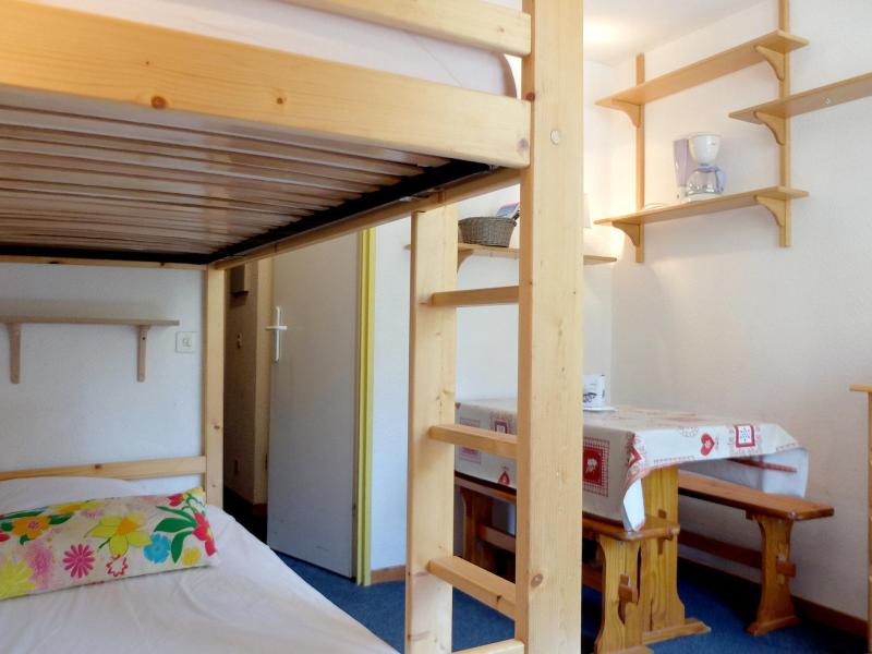 Rent in ski resort Studio 2 people (191) - La Résidence Rond Point des Pistes C - Tignes - Bunk beds